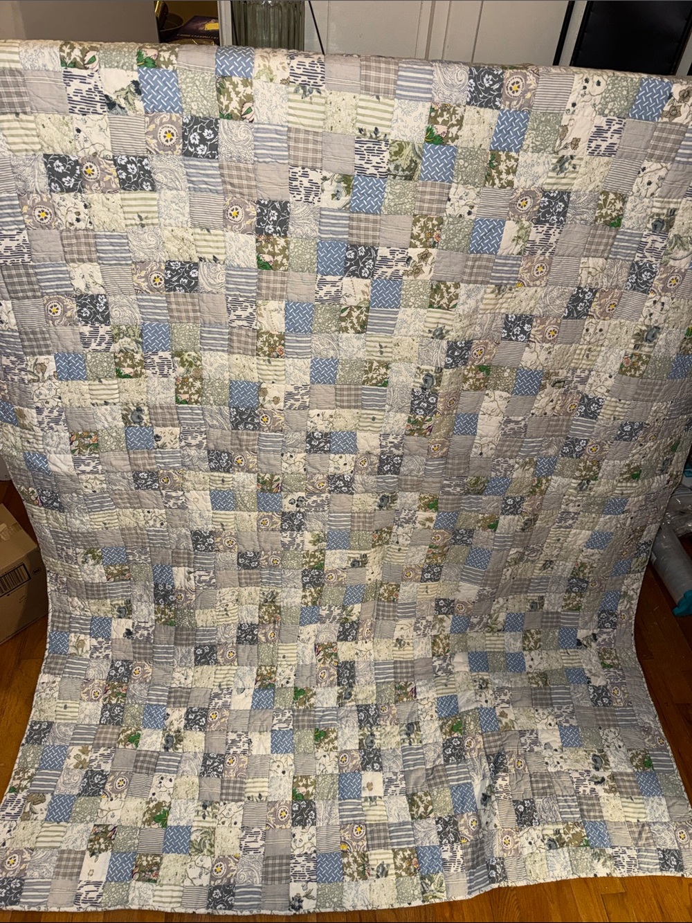 [EUC] GARNET HILL Postage Stamp Cotton Patchwork Quilt Twin Size